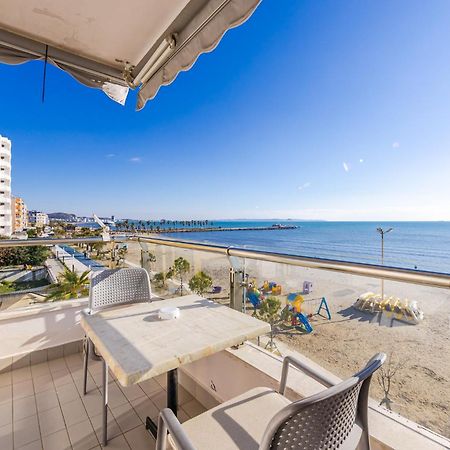 The Beachfront Apartment Durrës Buitenkant foto