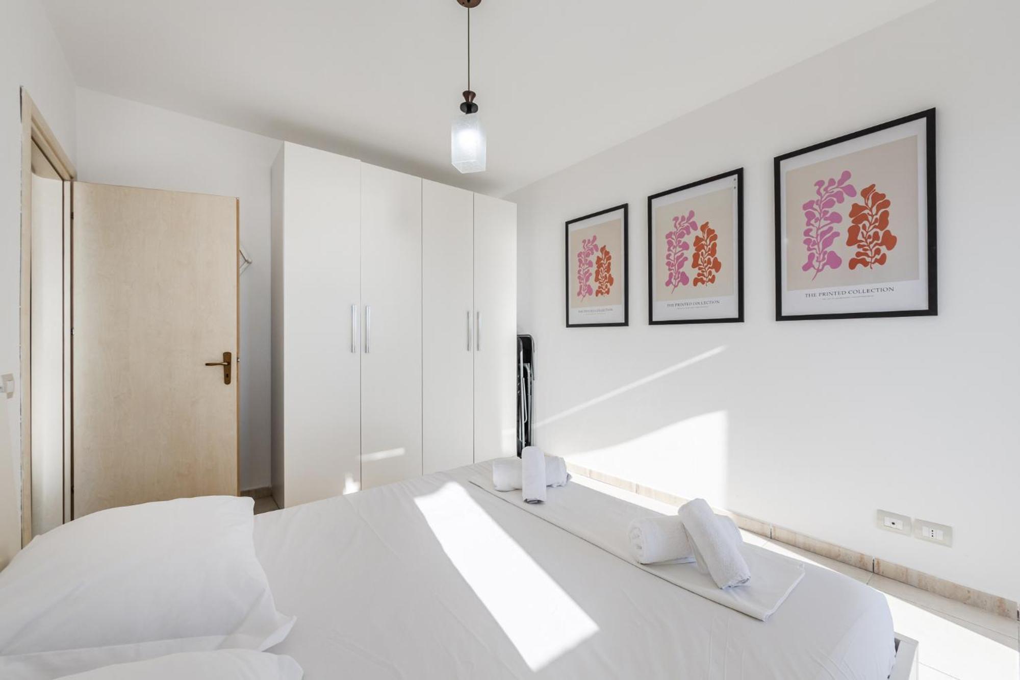 The Beachfront Apartment Durrës Buitenkant foto